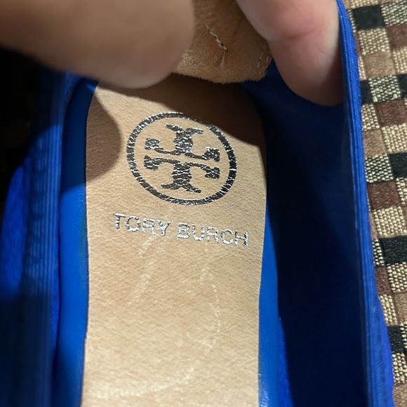 Tory Burch ballerina/pump shoe. Size 37. I have worn it once - Picture 3 of 6